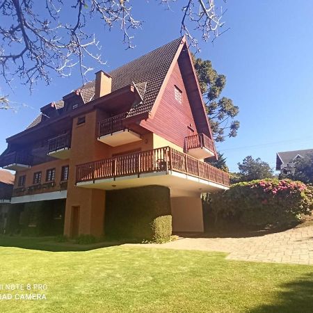 Casa Suica De Campos Villa Campos do Jordao Luaran gambar